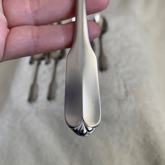 Rogers Deluxe Stainless Oneida Spoons Flatware Pieces Gloria Montclair - Picture 3 of 10